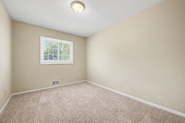 401 42nd Avenue NE, Minneapolis, MN 55421
