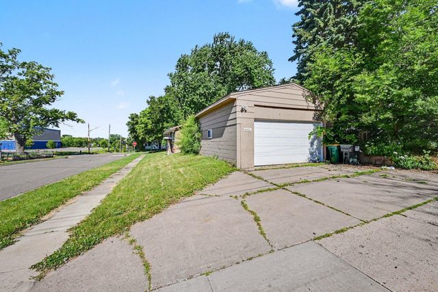 401 42nd Avenue NE, Minneapolis, MN 55421