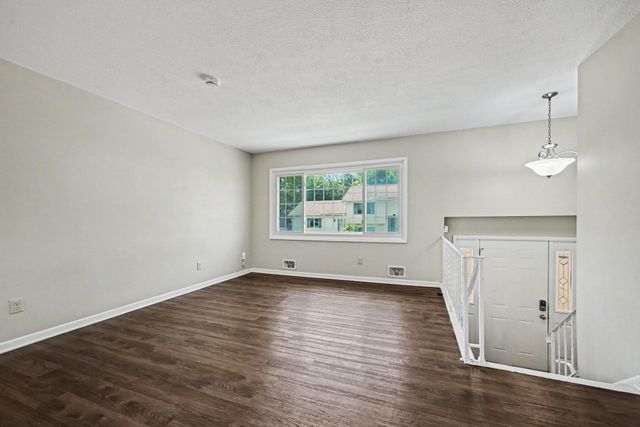 401 42nd Avenue NE, Minneapolis, MN 55421