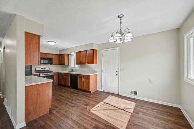 401 42nd Avenue NE, Minneapolis, MN 55421