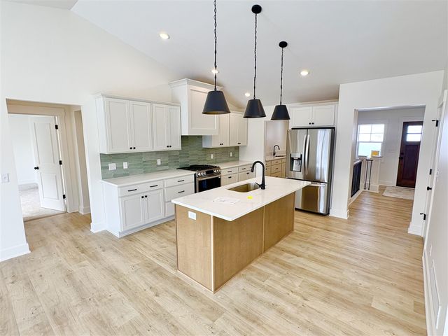 5940 Valley Point Drive, Caledonia, MI 49316