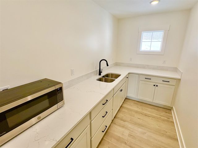 5940 Valley Point Drive, Caledonia, MI 49316