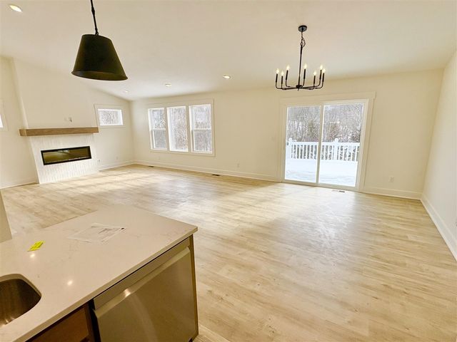 5940 Valley Point Drive, Caledonia, MI 49316