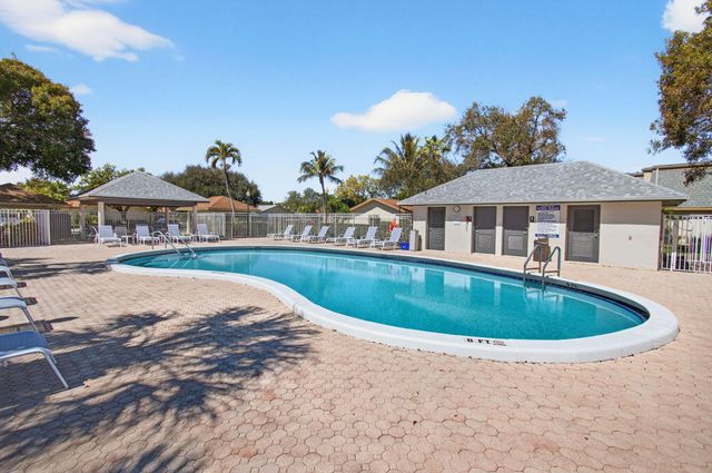 714 NW 27th Avenue C, Delray Beach, FL 33445