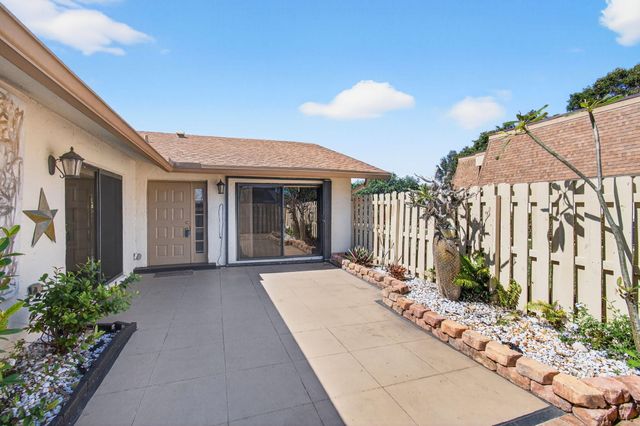 714 NW 27th Avenue C, Delray Beach, FL 33445