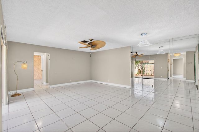 714 NW 27th Avenue C, Delray Beach, FL 33445