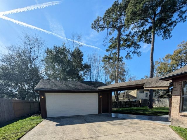 807 Poppets Way, Crosby, TX 77532