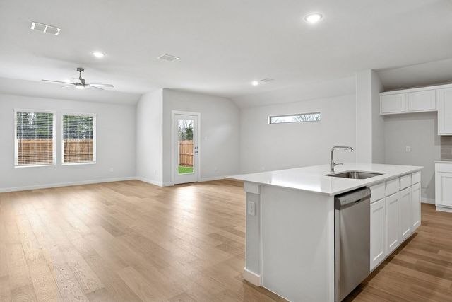 444 Hundred Acre Drive, Waxahachie, TX 75165