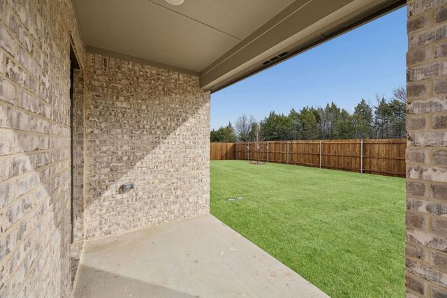 444 Hundred Acre Drive, Waxahachie, TX 75165