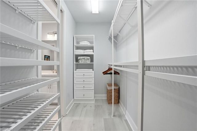 8777 Bellano CT 101, Naples, FL 34119