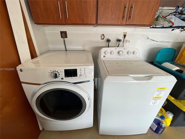 8951 SW 16th St, Boca Raton, FL 33433