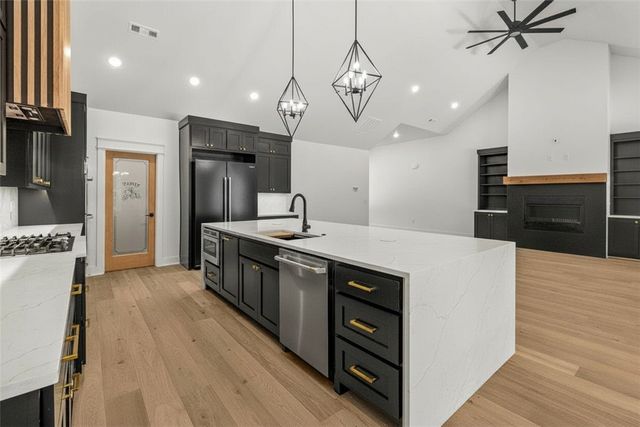 5116 Joe Lane, Rogers, AR 72756