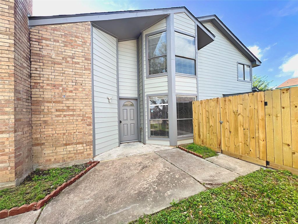 13546 Portobello Drive, Houston, TX 77083