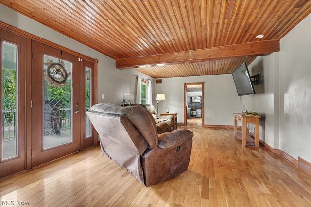1911 Oriel Rogers Road, Girard, OH 44420