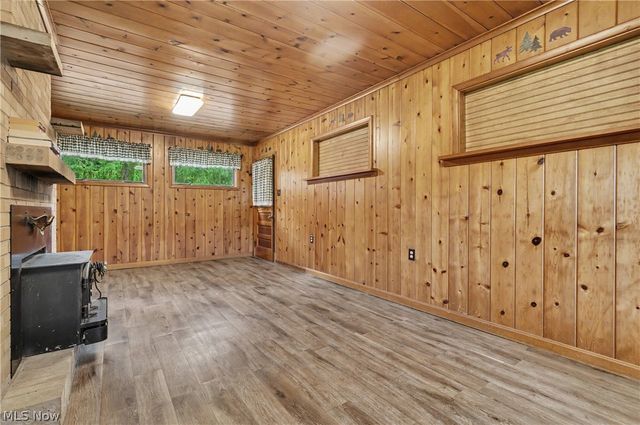 1911 Oriel Rogers Road, Girard, OH 44420