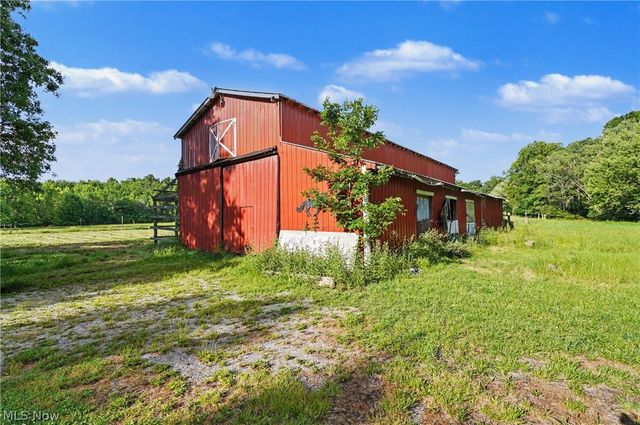 1911 Oriel Rogers Road, Girard, OH 44420
