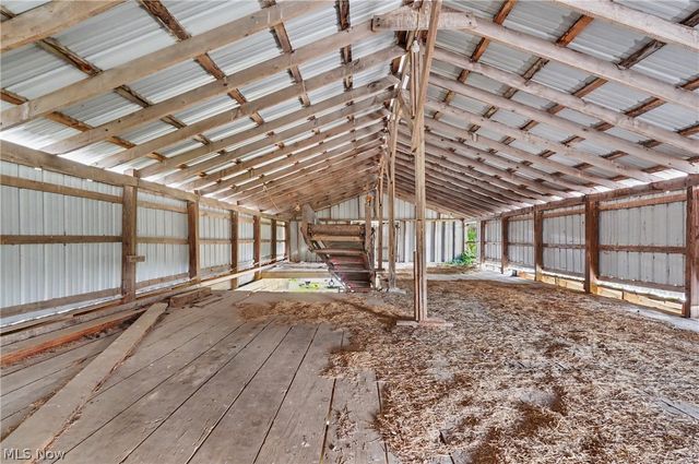 1911 Oriel Rogers Road, Girard, OH 44420