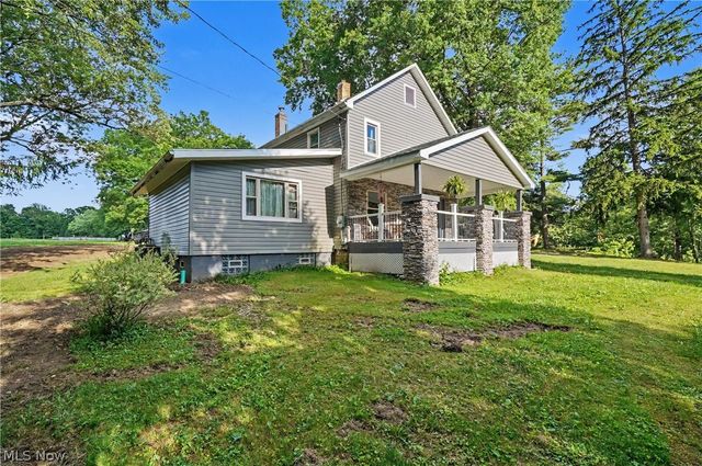 1911 Oriel Rogers Road, Girard, OH 44420