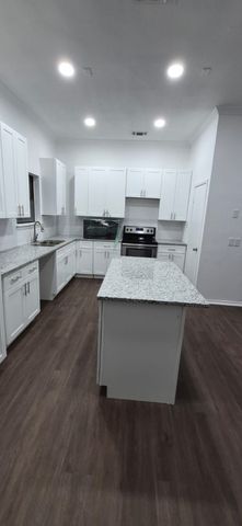 7000 Bentley Avenue, Fort Worth, TX 76137