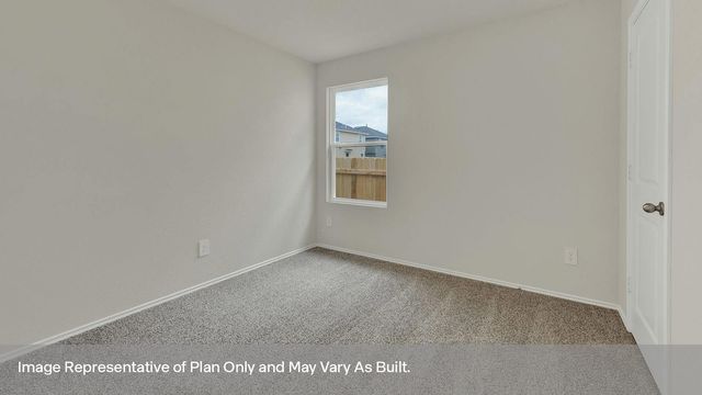 101 HOWARD DR, Maxwell, TX 78656