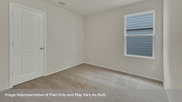 101 HOWARD DR, Maxwell, TX 78656
