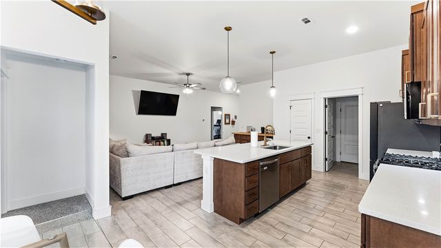 141 Keaton Street, Prairie Grove, AR 72753