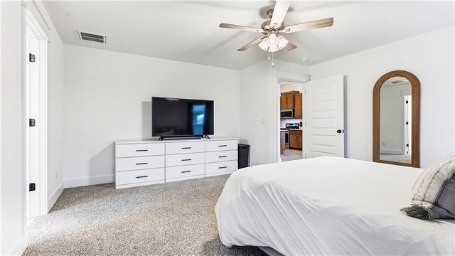 141 Keaton Street, Prairie Grove, AR 72753