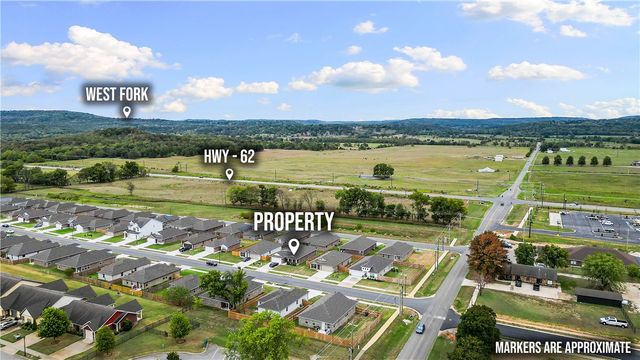 141 Keaton Street, Prairie Grove, AR 72753