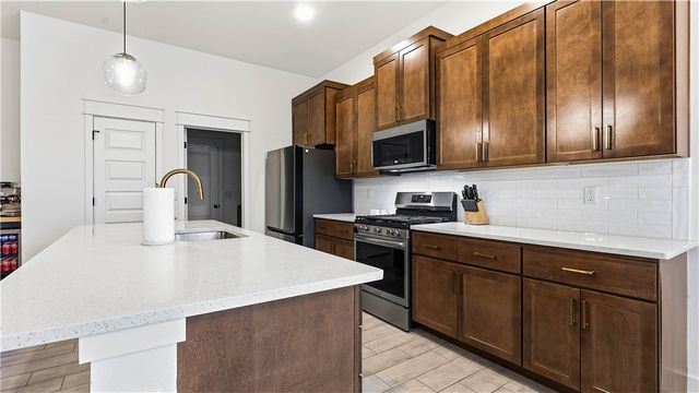 141 Keaton Street, Prairie Grove, AR 72753