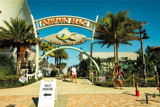 3220 NE 10th St 17, Pompano Beach, FL 33062
