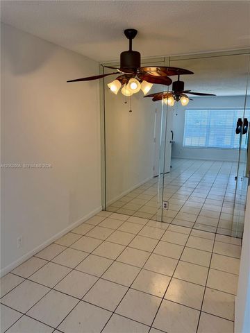 3220 NE 10th St 17, Pompano Beach, FL 33062