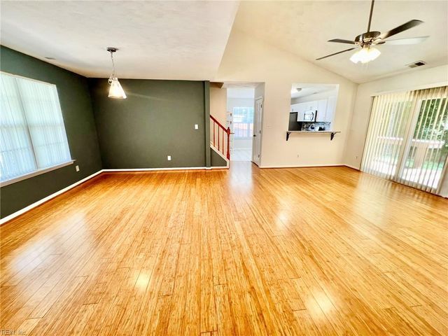205 Dillwyn DR, Chesapeake, VA 23322
