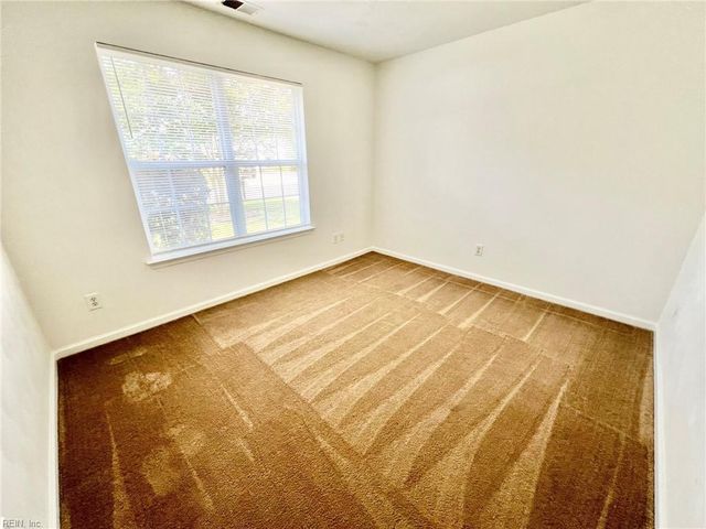 205 Dillwyn DR, Chesapeake, VA 23322