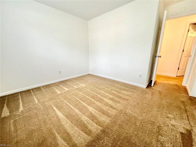 205 Dillwyn DR, Chesapeake, VA 23322