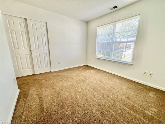 205 Dillwyn DR, Chesapeake, VA 23322