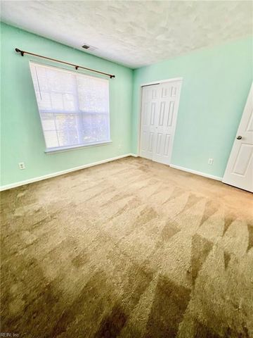205 Dillwyn DR, Chesapeake, VA 23322