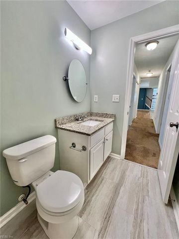 205 Dillwyn DR, Chesapeake, VA 23322