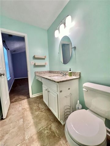 205 Dillwyn DR, Chesapeake, VA 23322