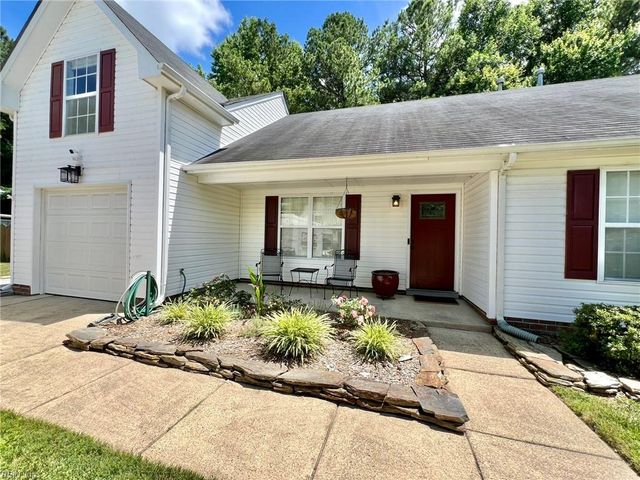 205 Dillwyn DR, Chesapeake, VA 23322