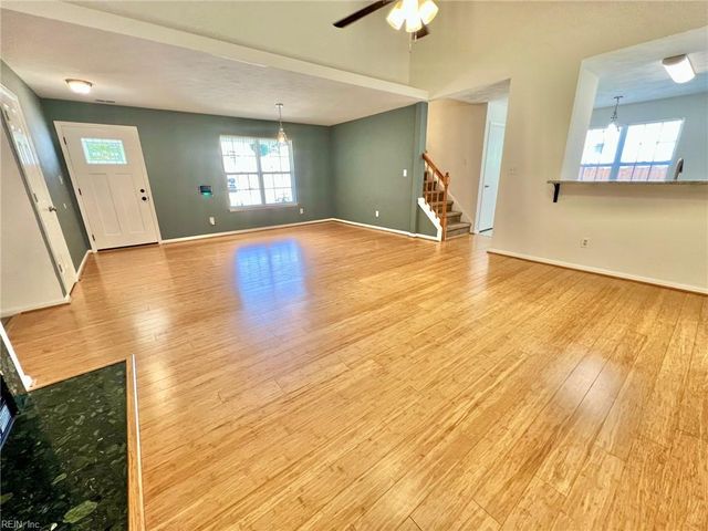 205 Dillwyn DR, Chesapeake, VA 23322