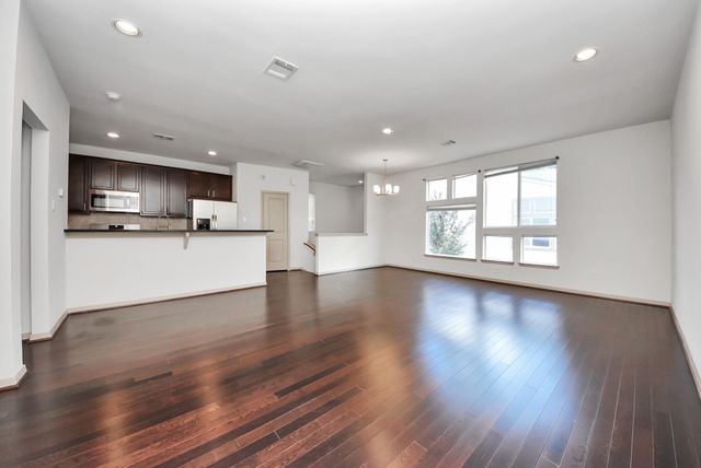 5326 Avenue J, Houston, TX 77011