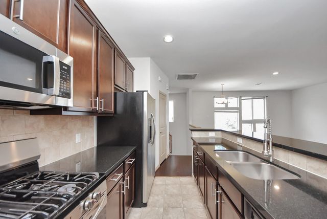 5326 Avenue J, Houston, TX 77011