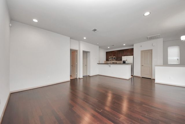 5326 Avenue J, Houston, TX 77011