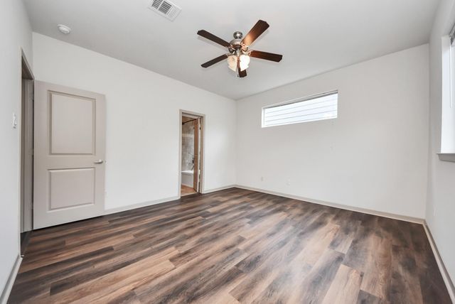 5326 Avenue J, Houston, TX 77011