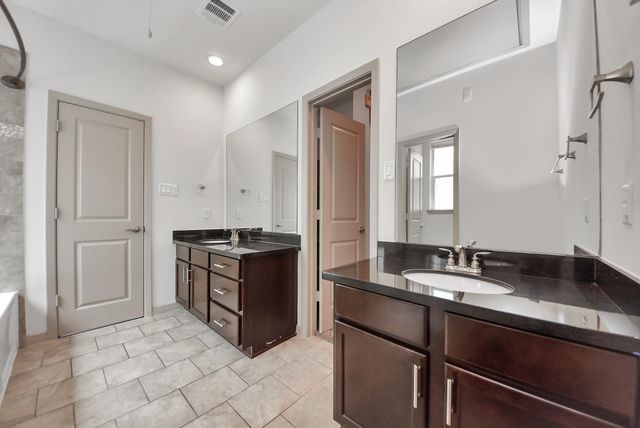 5326 Avenue J, Houston, TX 77011