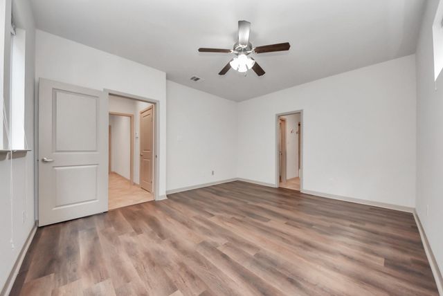 5326 Avenue J, Houston, TX 77011