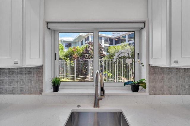 1922 S Ocean Lane 10, Fort Lauderdale, FL 33316