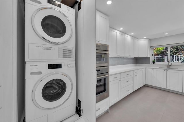 1922 S Ocean Lane 10, Fort Lauderdale, FL 33316