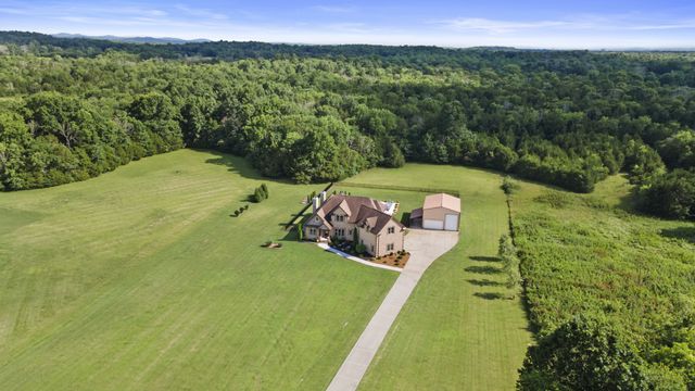 11178 Stewarts Ferry Pike, Lebanon, TN 37090