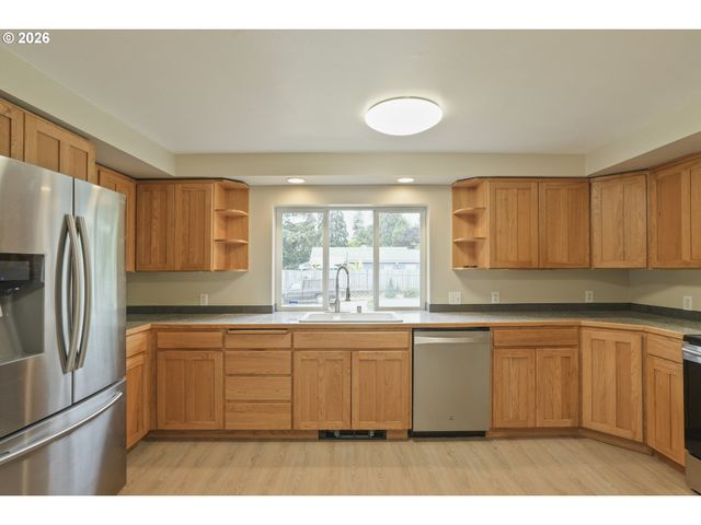 12905 Ne 36TH St, Vancouver, WA 98682